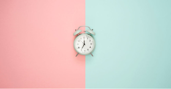 Digiuno intermittente: come farlo, quali sono i suoi benefici e perchè dovremmo cominciare subito