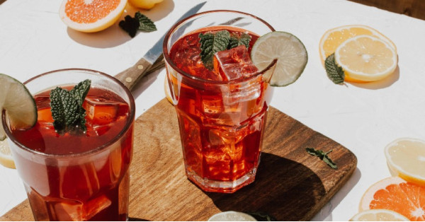 Kombucha: Storia, Proprietà e Come Si Prepara