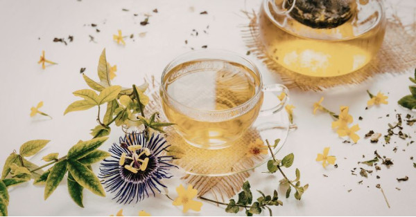 Tisane per Capelli: Proprietà, Ricette e Prodotti Naturali